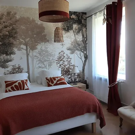 L'haussmannien Presbytere St Herve 아파트